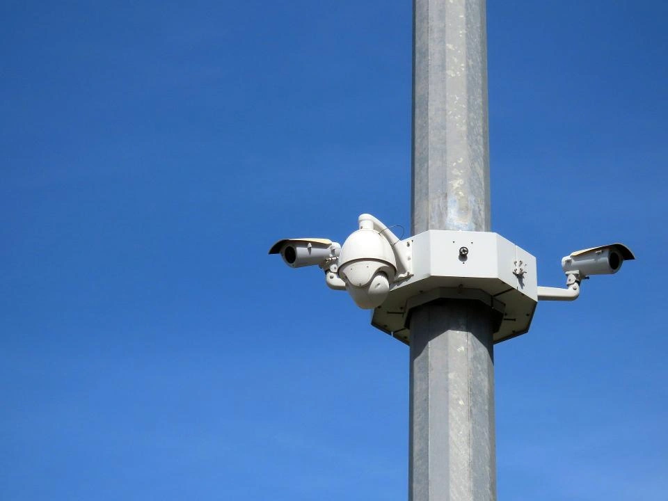 Surveillance cameras outdoor unspalsh